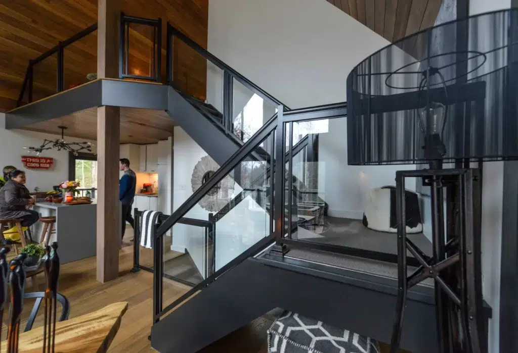 Sunspace Newcastle Aluminum Railing with Glass